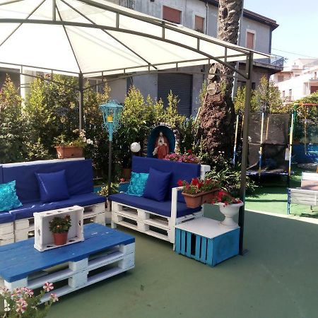 Beb I Delfini Di Casa Paola Bed & Breakfast Mascali Eksteriør bilde