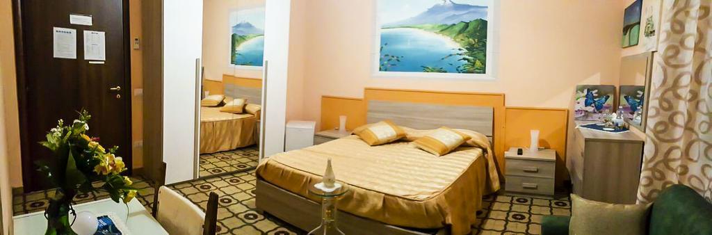 Beb I Delfini Di Casa Paola Bed & Breakfast Mascali Eksteriør bilde
